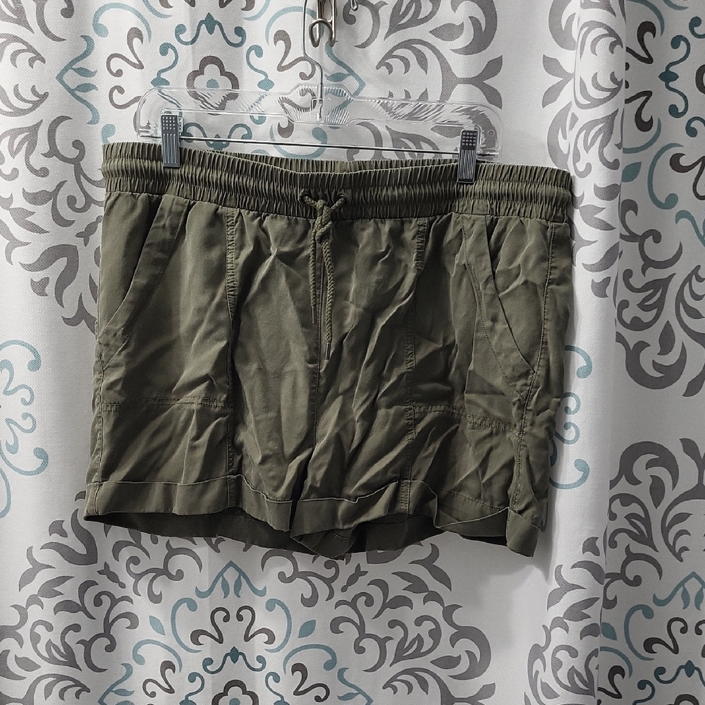 2 Pair Women's Shorts